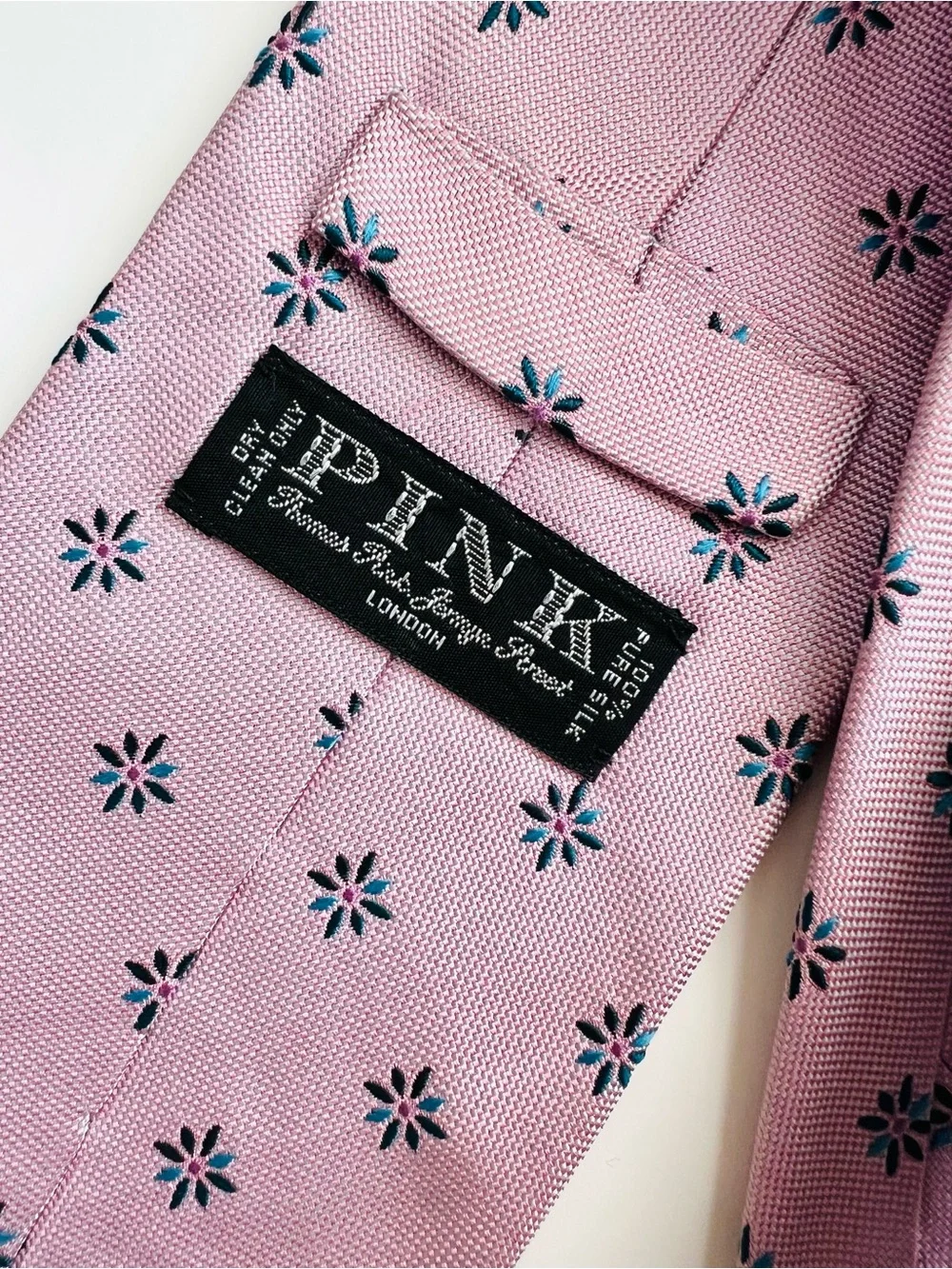 Vintage THOMAS PINK Pink Woven Floral 100% Silk Mens Luxury Tie